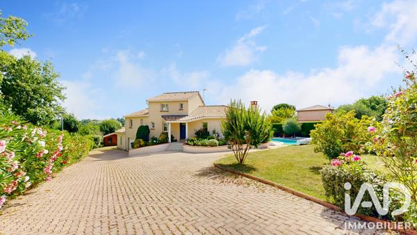 Maison à vendre 7 pièces 191 m² Rouffiac-Tolosan