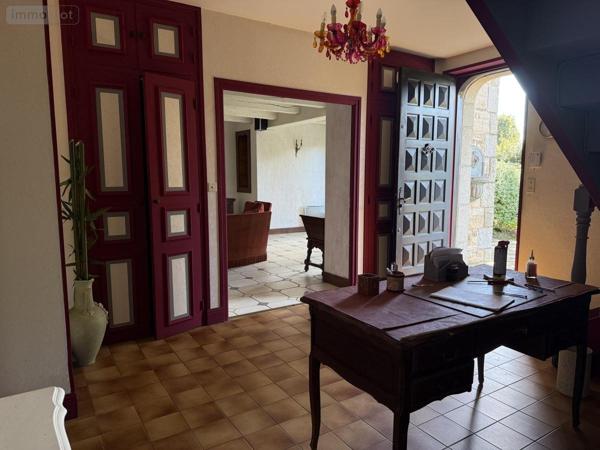 Maison à vendre à Sarzeau dans le Morbihan (56370), ref : 56084-427   
Centre-ville