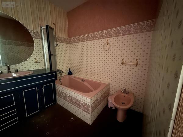 Maison à vendre à Sarzeau dans le Morbihan (56370), ref : 56084-427   
Centre-ville