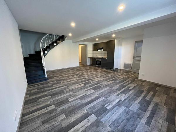 Maison à louer  4 pièces • 104,41 m2 Villasavary