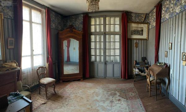 Maison de maître à vendre à Le Mêle-sur-Sarthe dans l'Orne (61170), ref : GR