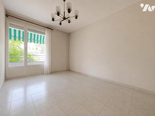 Appartement T5 de 94m² avec terrasse + cave 