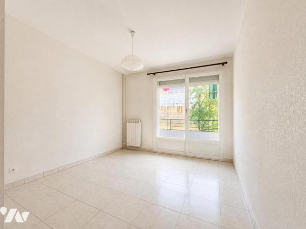 Appartement T5 de 94m² avec terrasse + cave 