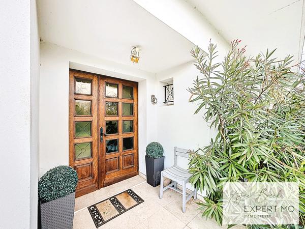 Romans-sur-Isère (26100) Propriété de charme aux multiples possibilités – 10 pièces - 240 m² habitables – Terrain divisible 3 596 m²