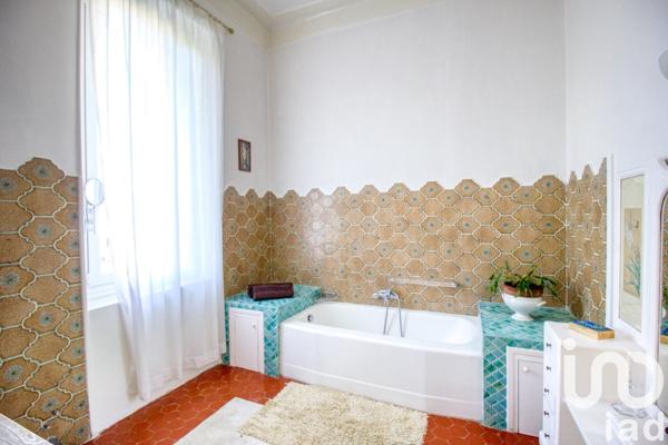 Maison 7 pièces de 182 m² à Sainte-Maxime (83120)