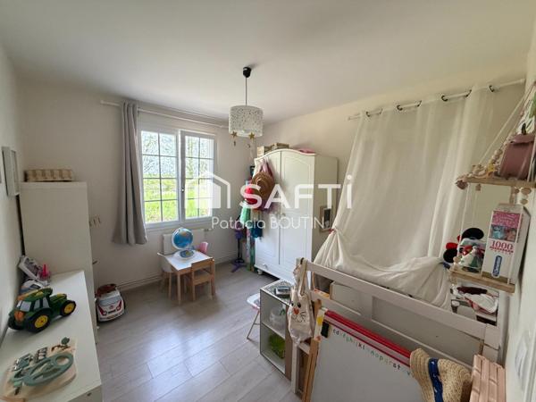 PAVILLON 6 CHAMBRES + DÉPENDANCES ET JARDIN A VILLIERS EN PLAINE