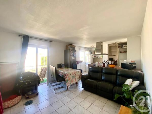 Appartement F2 à vendre  2 pièces - 49,77 m 2   LUNEL  - 34