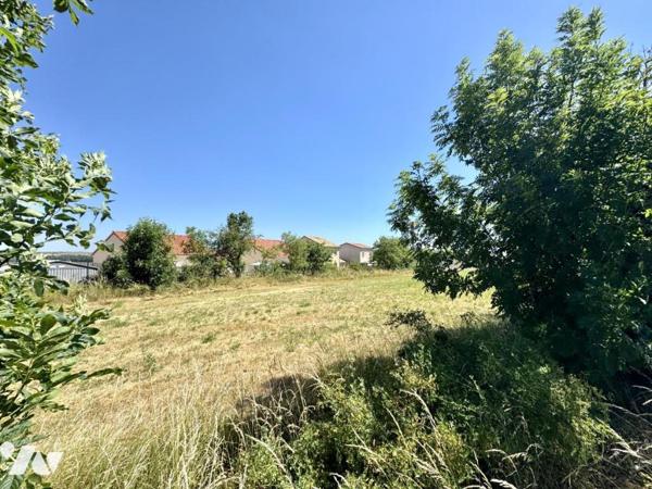 Terrian à bâtir de 3303 m² - La Cavalerie