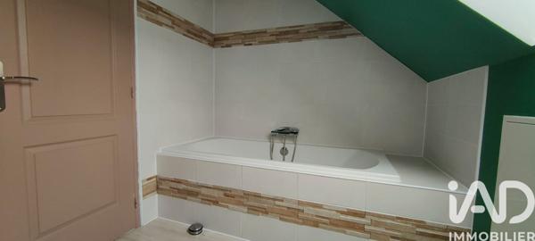 Maison à vendre 5 pièces 160 m² Saint-Rémy-du-Val