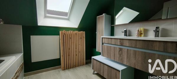 Maison à vendre 5 pièces 160 m² Saint-Rémy-du-Val