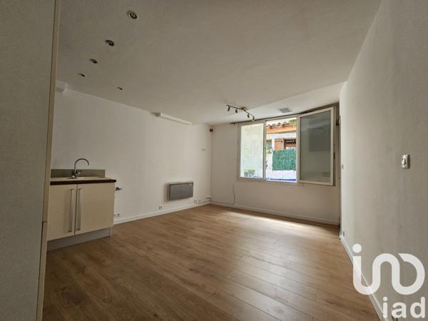 Appartement 1 pièce de 36 m² à Cuges-les-Pins (13780)