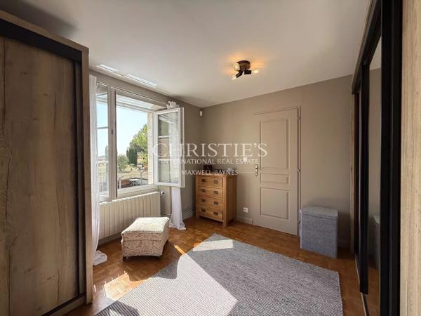 Propriété remarquable sur 2,5 Ha avec piscine!