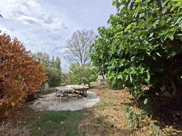Vente                                                      Maison
                        
                     6 pièces                      142 m2                     à Castres