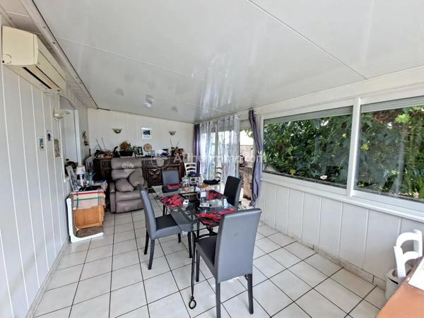 Vente                                                      Maison
                        
                     6 pièces                      142 m2                     à Castres