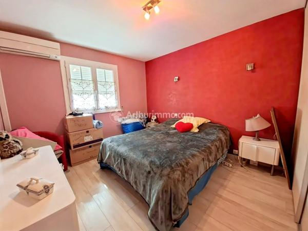 Vente                                                      Maison
                        
                     6 pièces                      142 m2                     à Castres