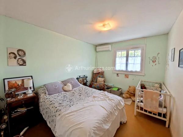 Vente                                                      Maison
                        
                     6 pièces                      142 m2                     à Castres