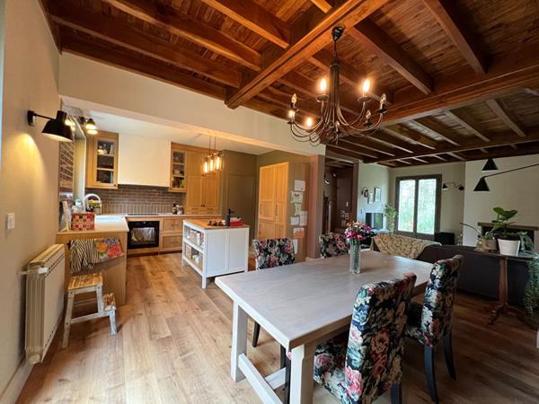 A vendre maison type 5 sur la commune de Razac sur l'Isle