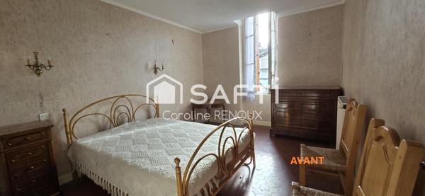 Maison de Maître 195 m² en plein centre du village avec un extérieur