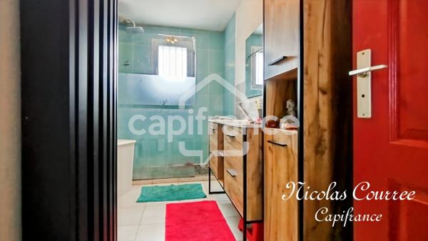 🏡 Maison familiale avec suite parentale, piscine et prestations de qualité – Un cadre de vie exceptionnel SAINT SAVIOL (86)