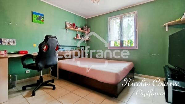 🏡 Maison familiale avec suite parentale, piscine et prestations de qualité – Un cadre de vie exceptionnel SAINT SAVIOL (86)