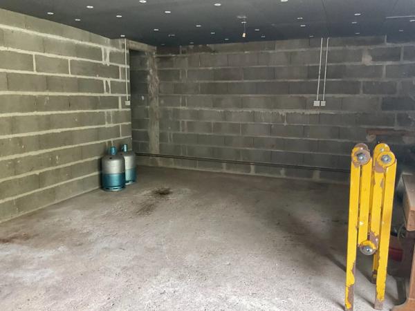 Maison dans un village charmant, NOUANS les FONTAINE  37460 près du ZOO de BEAUVAL