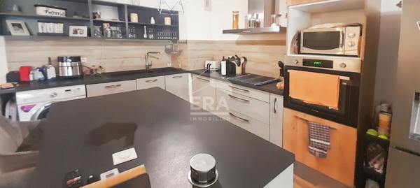 Appartement T3 avec terrasse et deux places de stationnement