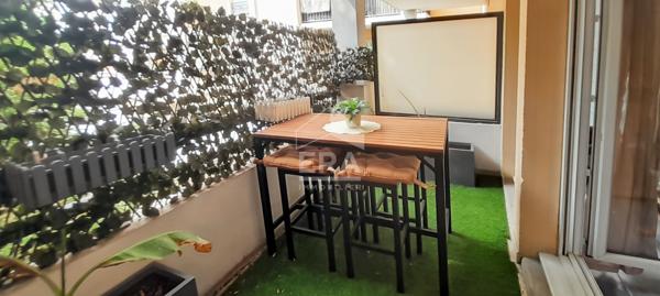 Appartement T3 avec terrasse et deux places de stationnement