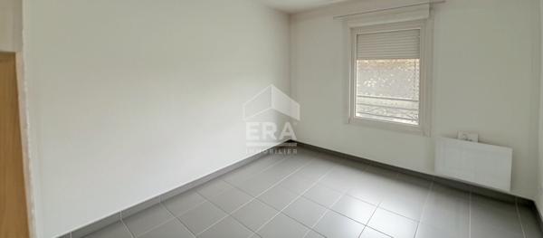 Appartement T3 avec terrasse et deux places de stationnement