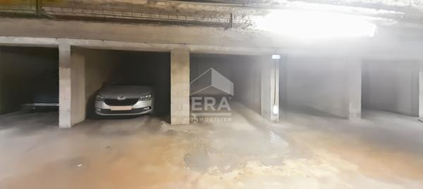 Appartement T3 avec terrasse et deux places de stationnement