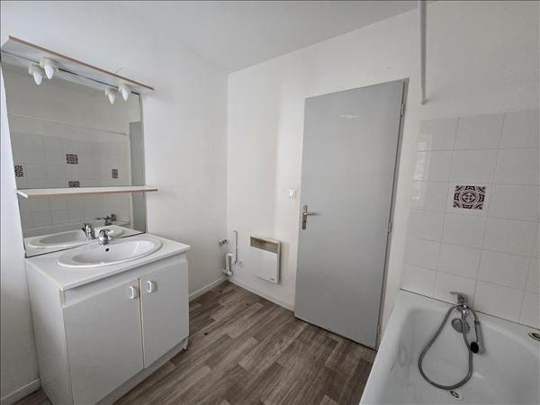 Appartement à vendre |  Jonzac |  1 pièce | 31 m²