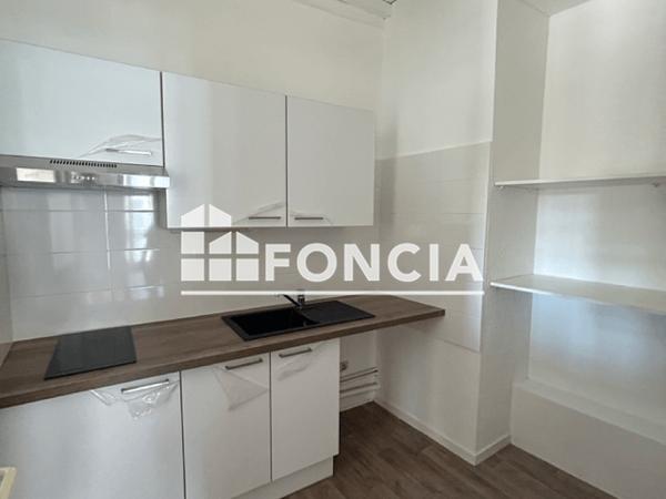 Location Appartement 2 pièces 47 m² - 9 RUE DE L'ECOLE Perpignan 66000