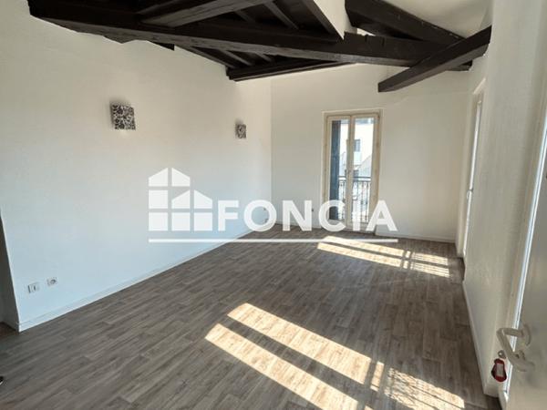 Location Appartement 2 pièces 47 m² - 9 RUE DE L'ECOLE Perpignan 66000