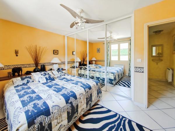 Givry (71) Maison à vendre de 250.43 m² - 6 pièces - terrain de 3 373 m² piscine !