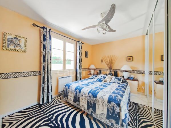 Givry (71) Maison à vendre de 250.43 m² - 6 pièces - terrain de 3 373 m² piscine !