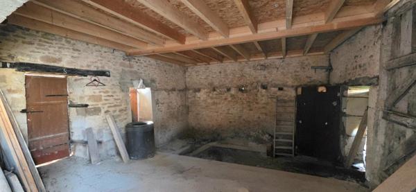 Maison en pierre de Bourgogne – 210 m² – Fort potentiel – Environnement calme