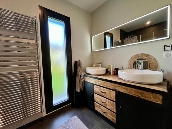 Maison T5 de 148.4 m² - Laplume