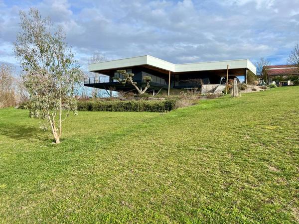 Maison T5 de 148.4 m² - Laplume