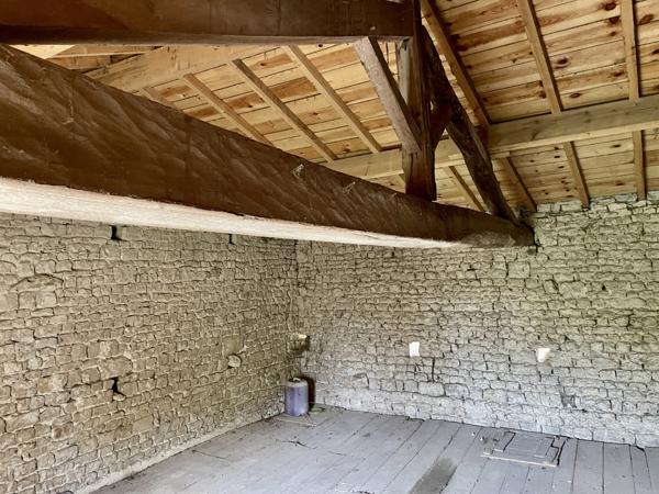 Saint-Crépin (17380) Maison familiale 3 chambres à Saint-Crépin