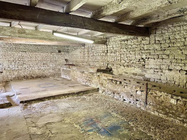 Saint-Crépin (17380) Maison familiale 3 chambres à Saint-Crépin