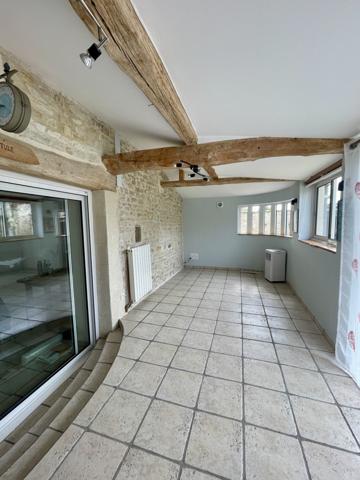 Saint-Crépin (17380) Maison familiale 3 chambres à Saint-Crépin