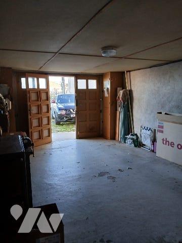 Maison à usage d'habitation des années 70 sur BOEN sur LIGNON avec terrain attenant de 1169m²