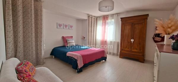 A vendre à Digne les Bains, Maison individuelle de type 6 avec 180m² habitable sur une parcelle de 4300m²