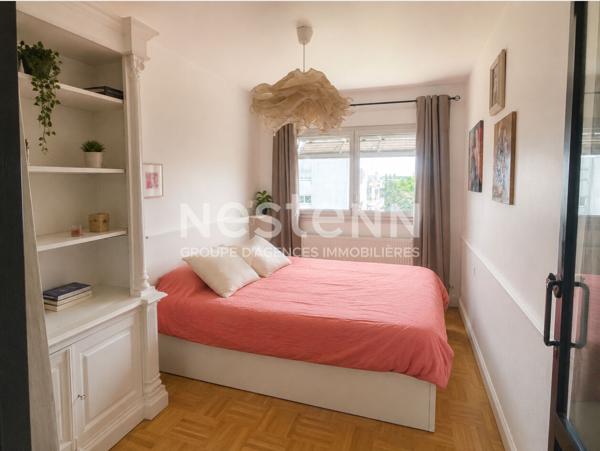 Appartement 3 pièces en dernier étage avec piscine et tennis à Écully