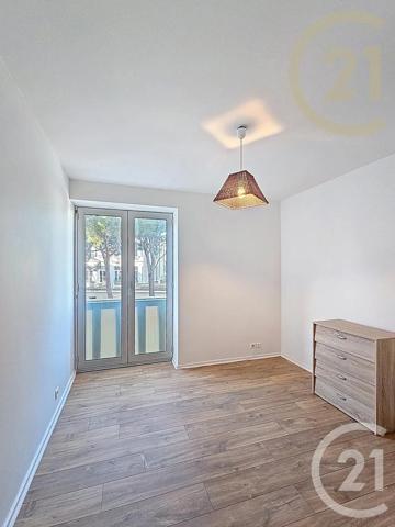 Appartement F4 à vendre  3 pièces - 75 m 2   MONTELIMAR  - 26