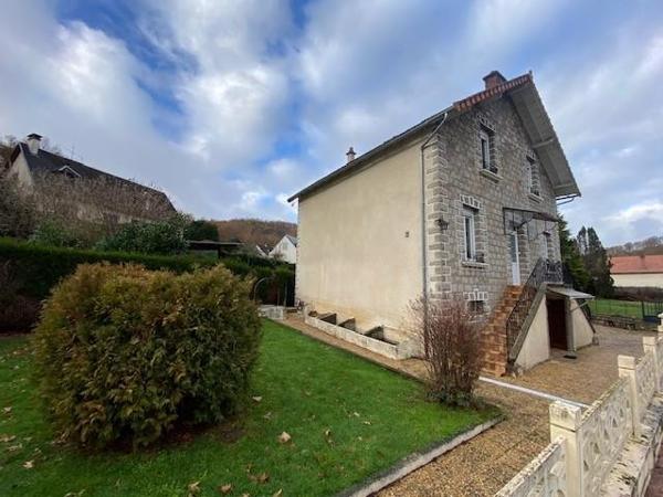 Maison * 6 Pièces * 123 M² * 15210 Ydes * 181 900  €