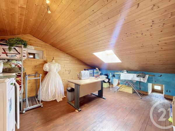 Maison à vendre  5 pièces - 183 m 2   BAINS  - 43