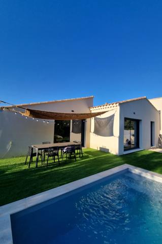 Villa 3 chambres jardin dispo 6 mois