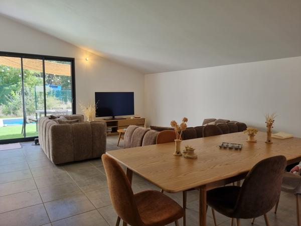 Villa 3 chambres jardin dispo 6 mois
