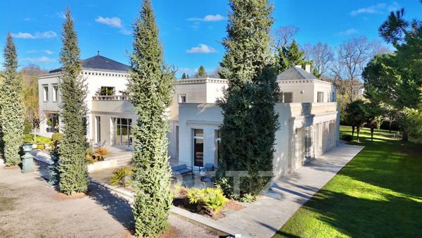 Propriété d'exception aux portes de Tours