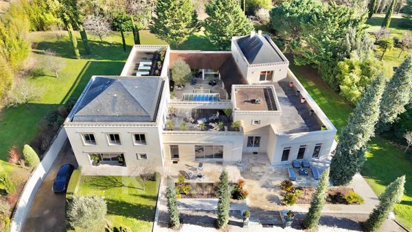 Propriété d'exception aux portes de Tours